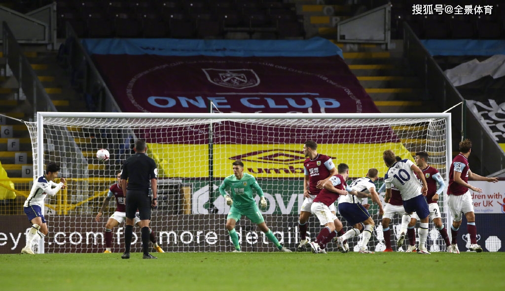  罗马客场爆冷击败强敌跻身欧战区  