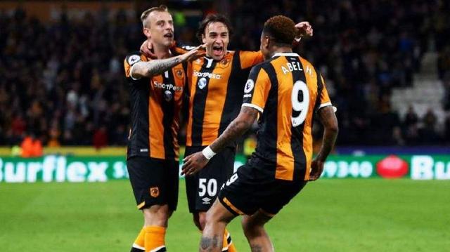  安格斯主场疯狂进攻上演进球大战