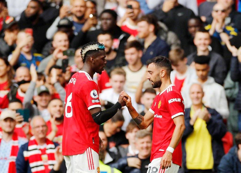  曼联中场失控导致攻防体系脱节